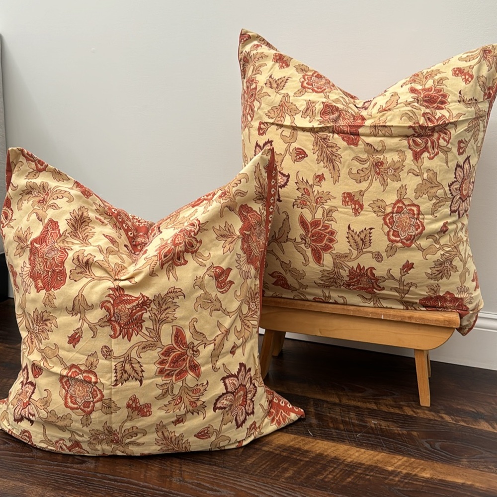 Pottery barn fall Palampore pattern, neutral euro shams sz 26" square - Picture 5 of 6